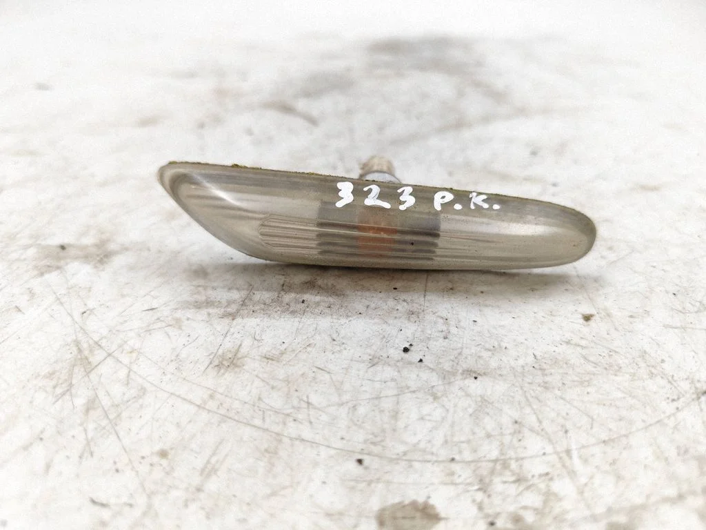 Front fender indicator light – BMW 5 Series E60 E61 (2004-2010)