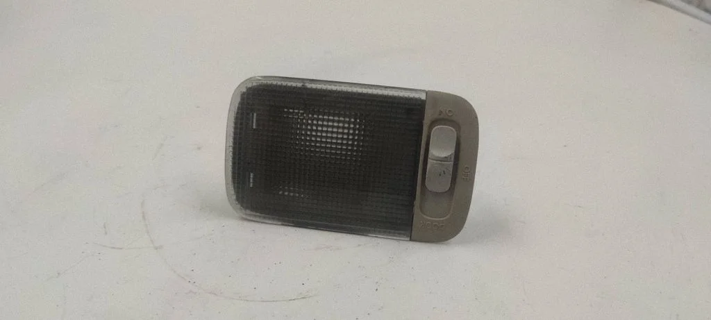 Rear seat light – Subaru Legacy (2010-2016)
