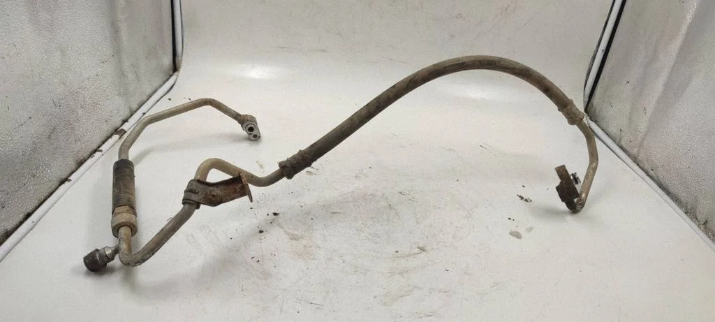 Air conditioning (A/C) pipe/hose