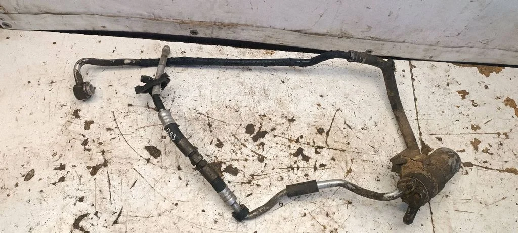 Air conditioning (A/C) pipe/hose