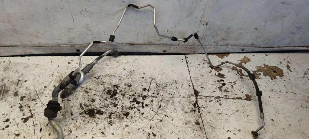 Air conditioning (A/C) pipe/hose 8k1260712