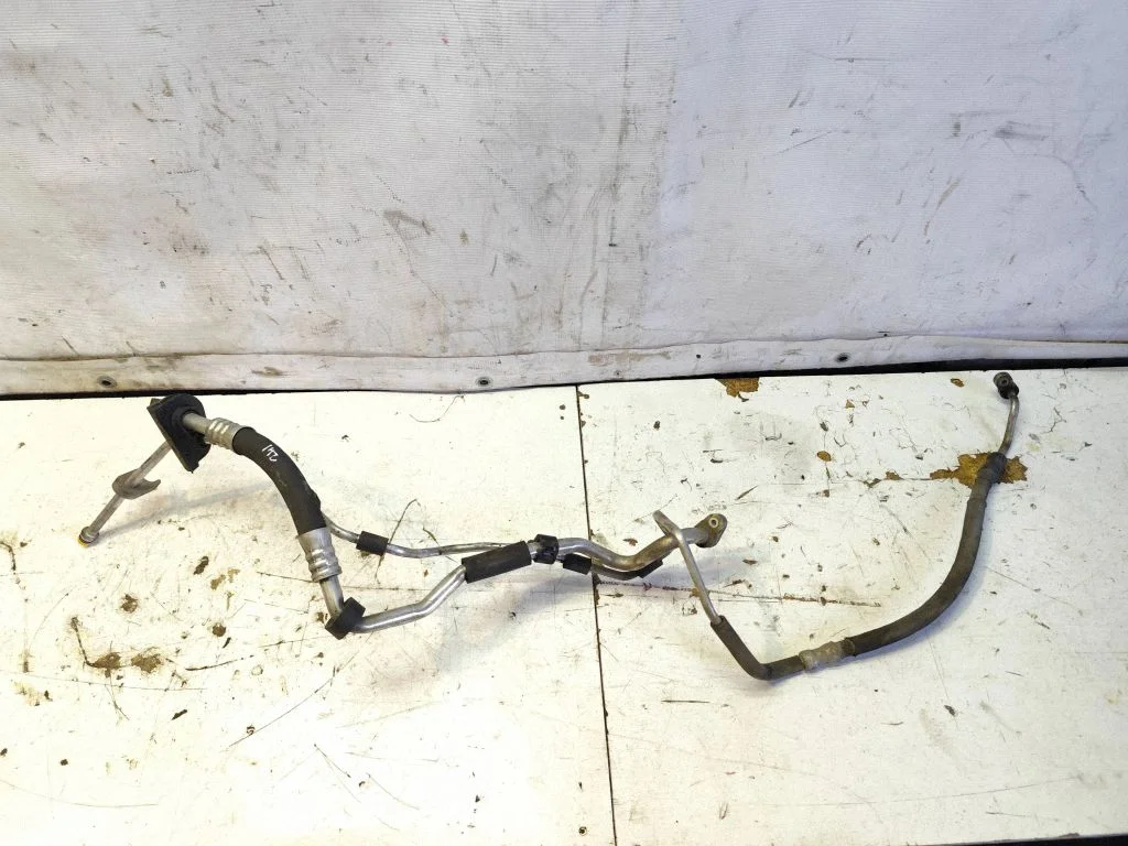 Kliimaseadme toru / voolik – Audi A4 S4 B7 8E 8H (2005-2008)