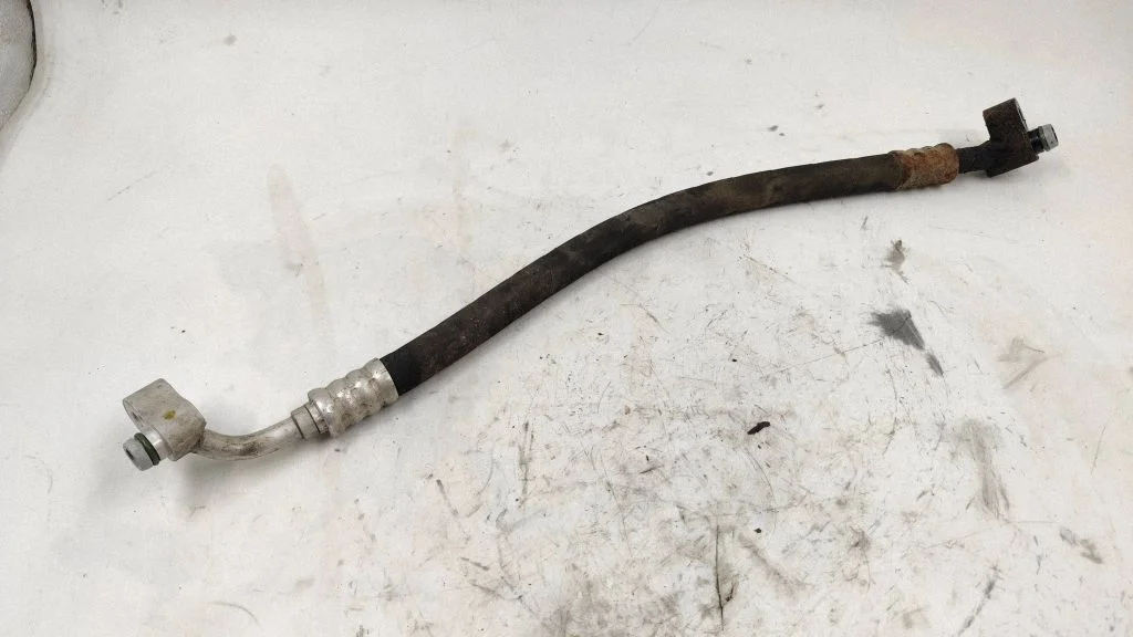 Air conditioning (A/C) pipe/hose 8362056