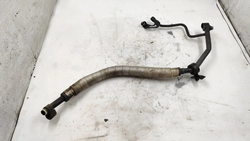 Air conditioning (A/C) pipe/hose