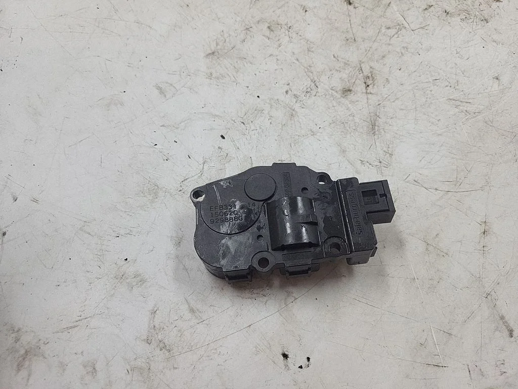 Air flap motor/actuator – BMW 1 Series E81 E87 (2004-2011)