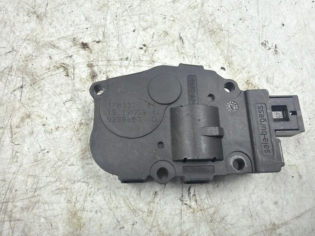 Gaisa aizvara motoriņš/aktuators 929888G