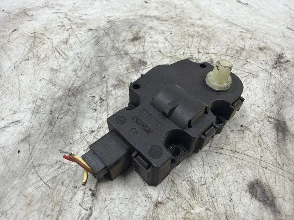 Gaisa aizvara motoriņš/aktuators 410475520