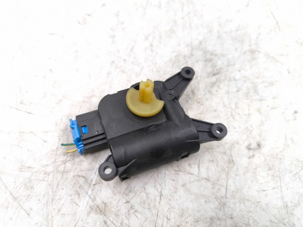 Gaisa aizvara motoriņš/aktuators 0132801356