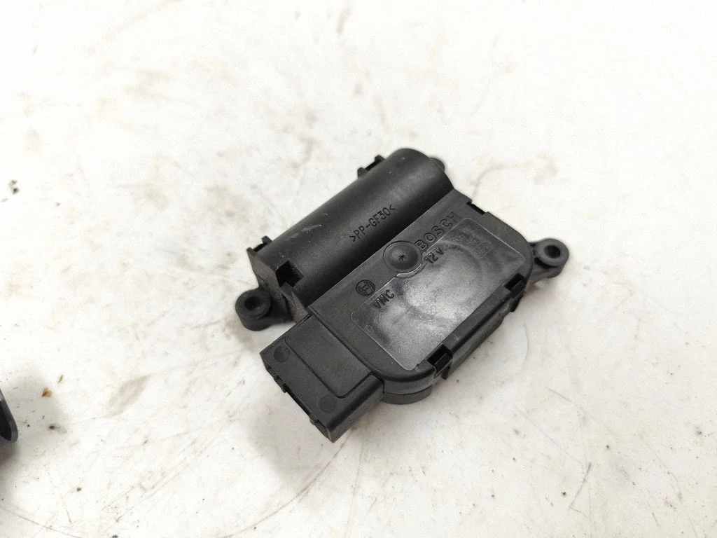 Air flap motor/actuator 0132801358