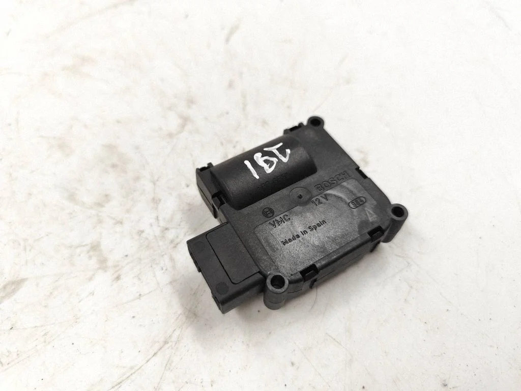 Air flap motor/actuator 4F0820511A