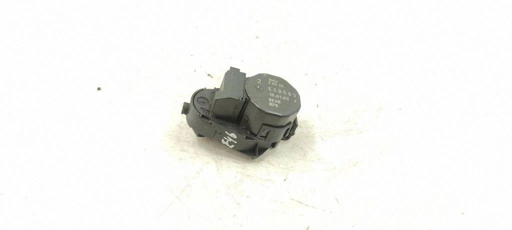Air flap motor/actuator 6912522
