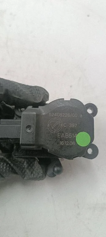 Air flap motor/actuator 52408226
