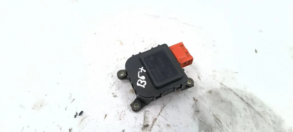 Air flap motor/actuator 8D1820511B