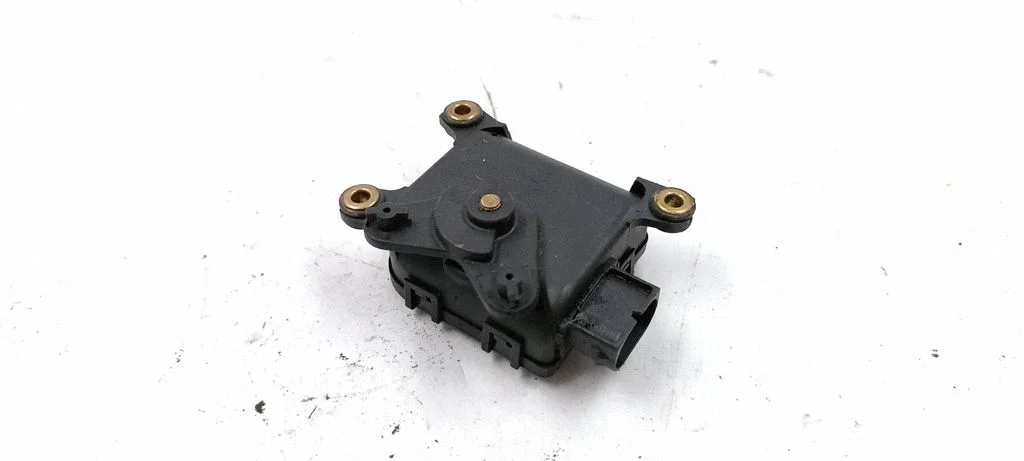 Õhuklapi mootor / ajam 8D1820511B