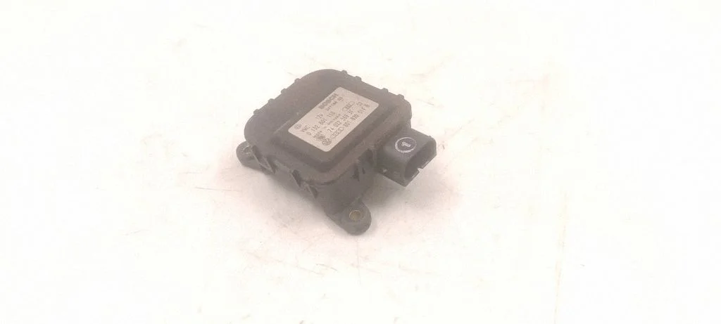 Air flap motor/actuator 8D1820511B