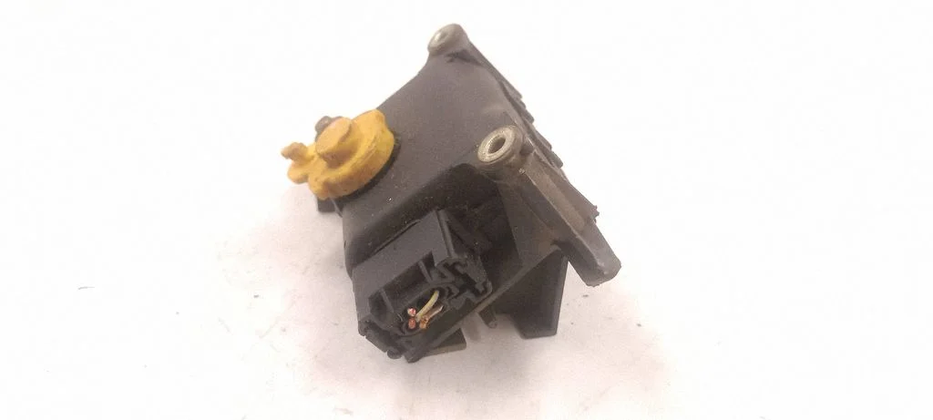 Air flap motor/actuator 8D2820511C