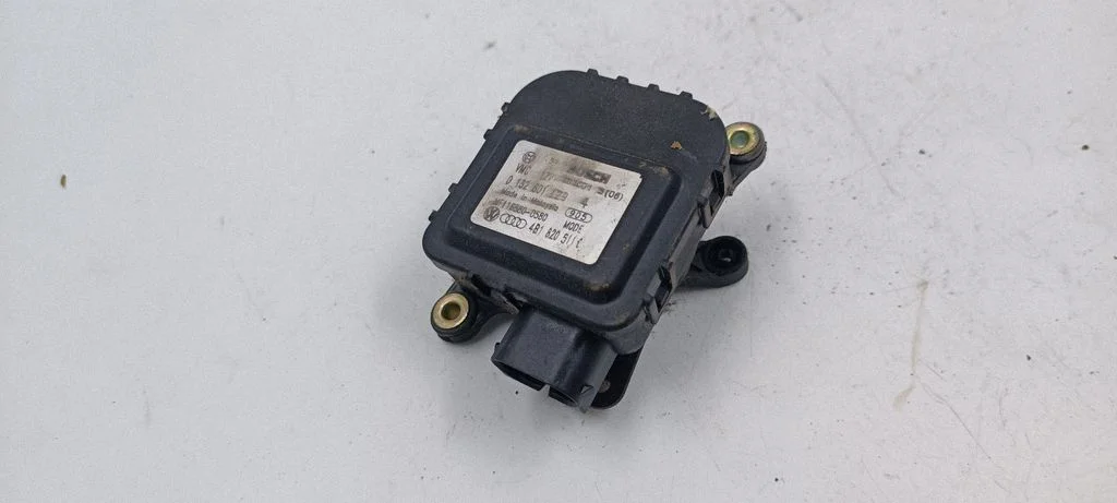 Õhuklapi mootor / ajam 4B1820511C