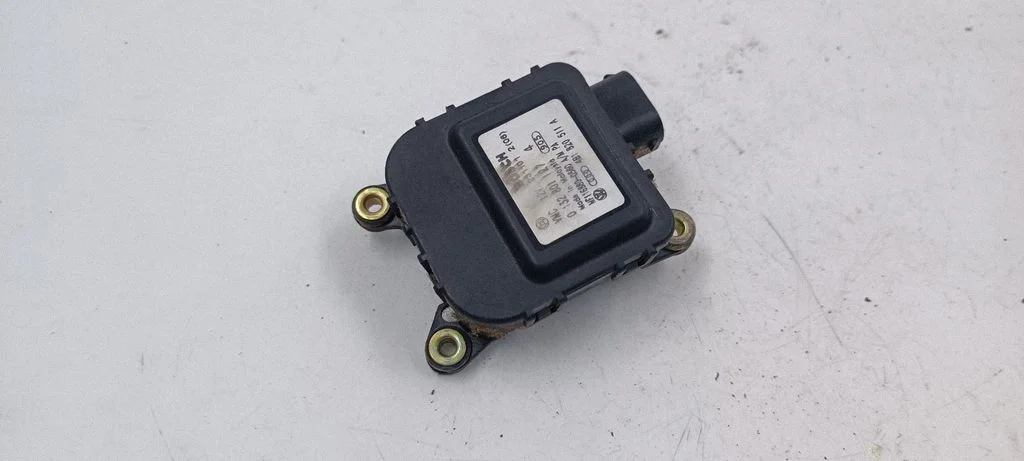 Õhuklapi mootor / ajam 4B1820511A
