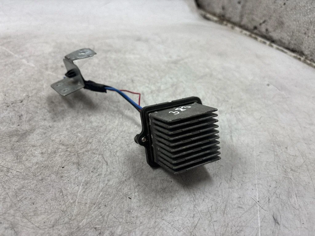 Heater blower motor/fan resistor PA66
