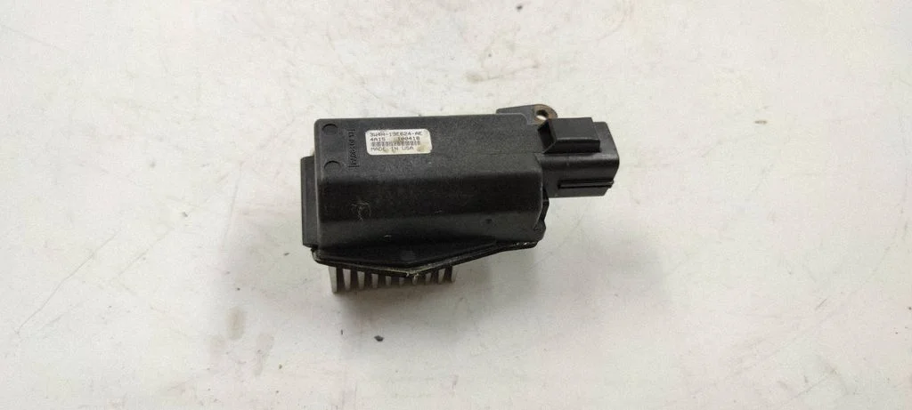 Heater blower motor/fan resistor 4A15100418
