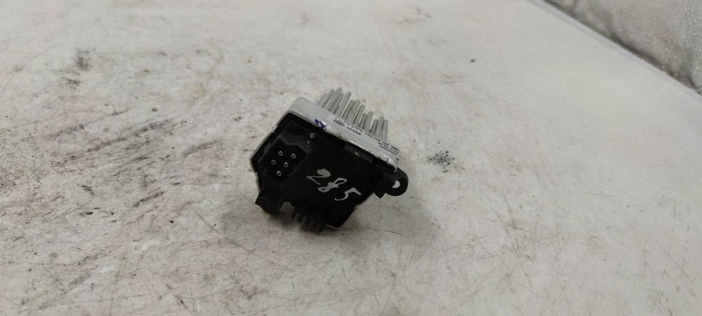 Heater blower motor/fan resistor 99000053