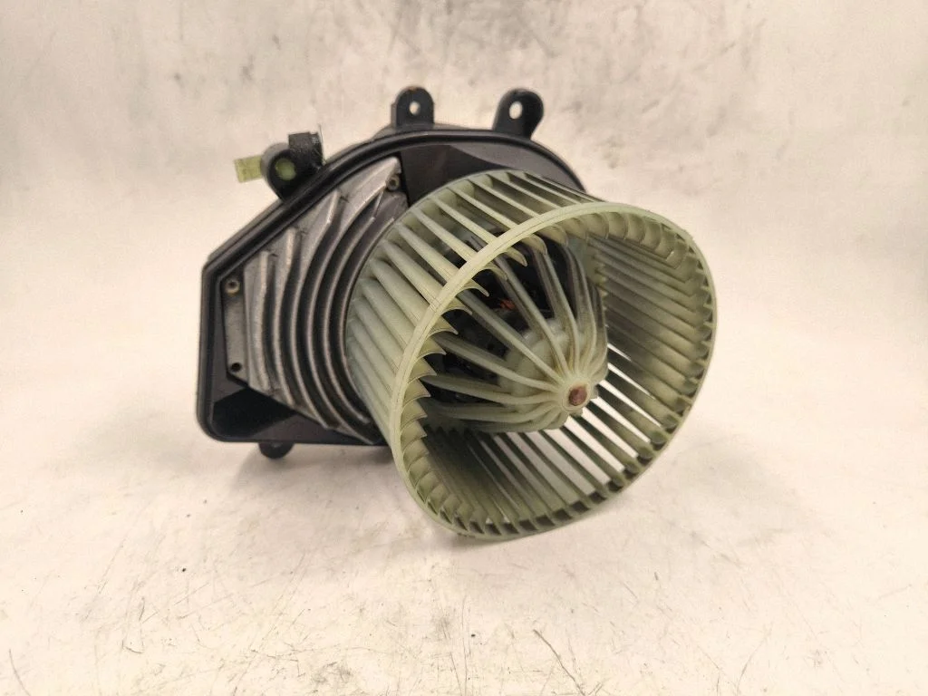 Heater fan/blower 8D1820021