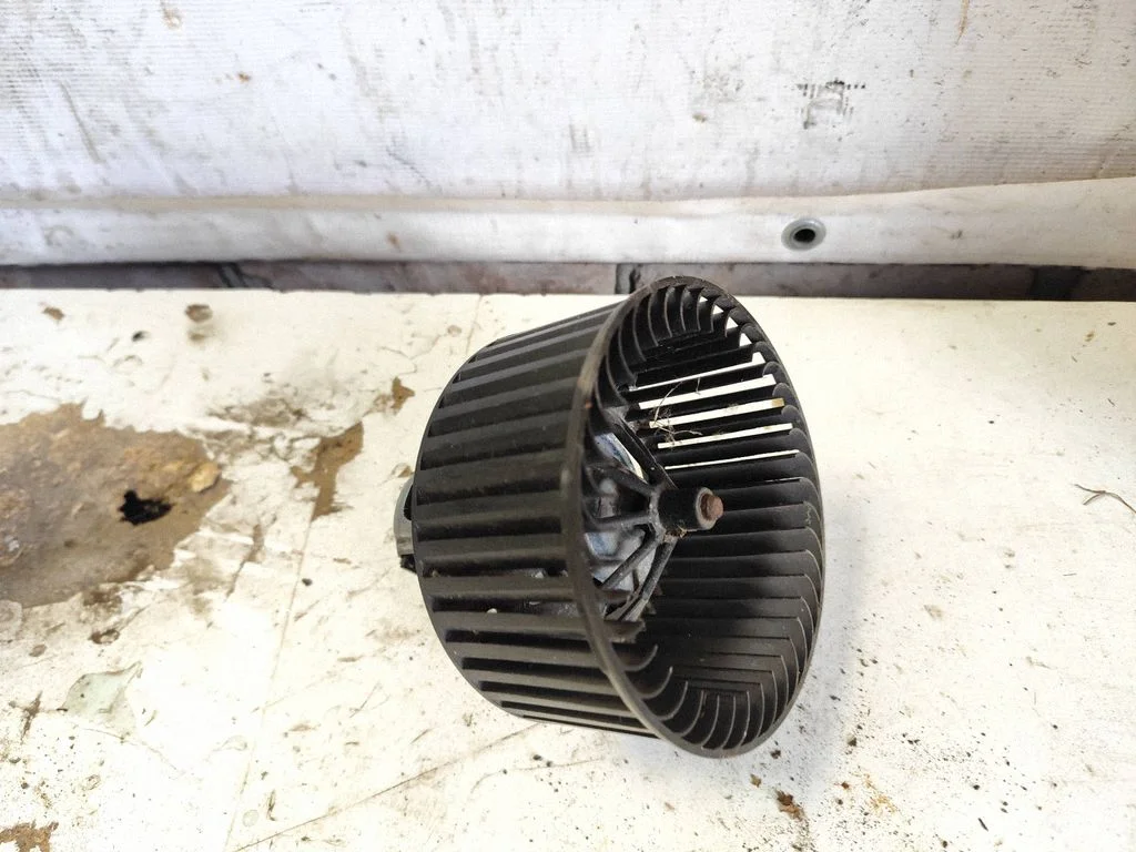 Heater fan/blower 006635M