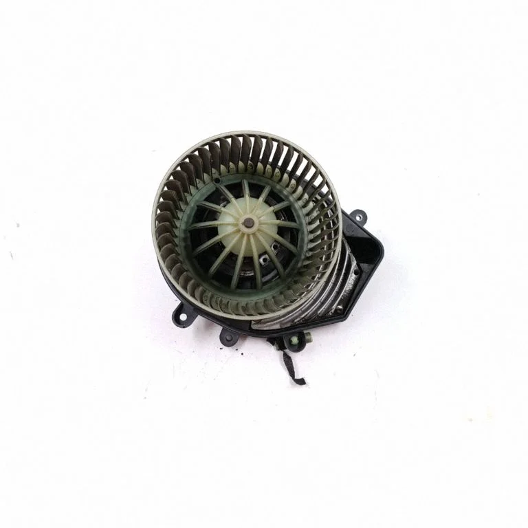Krāsniņas ventilators/pūtējs 8D1820021