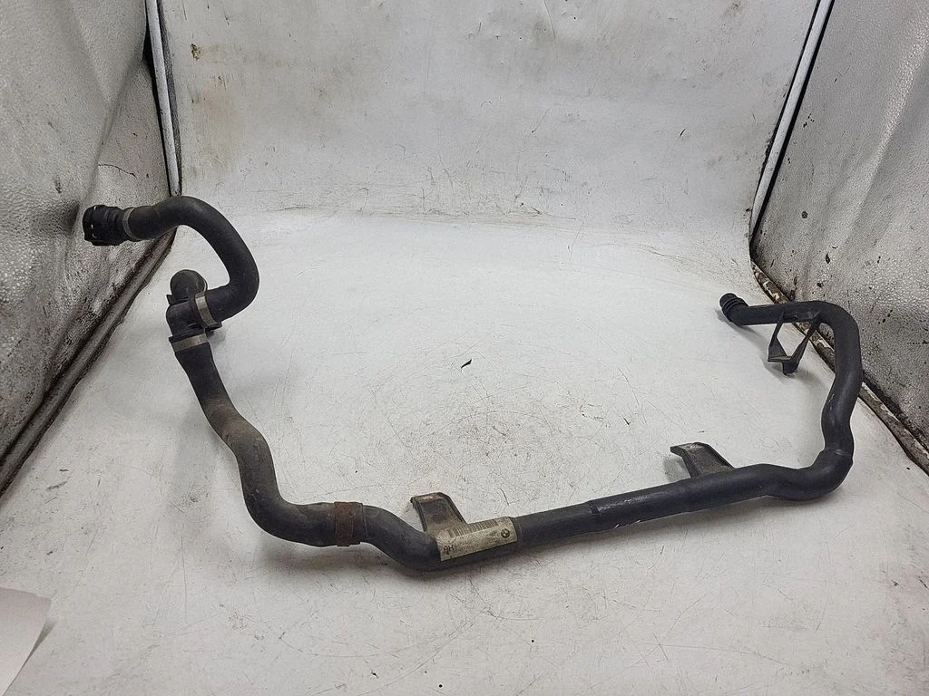 Engine coolant pipe/hose – BMW 3 Series E90 E91 (2005-2012)