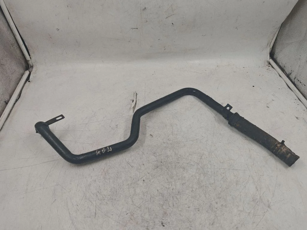 Engine coolant pipe/hose – right