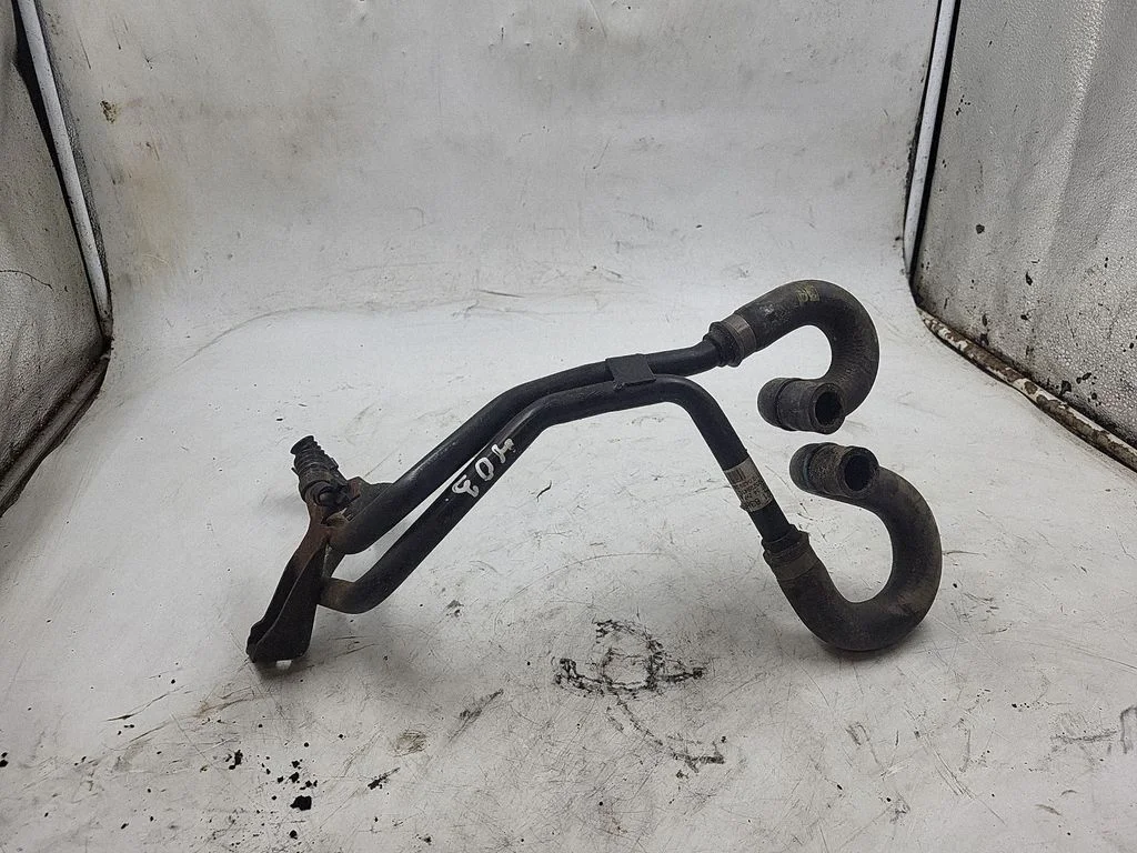 Engine coolant pipe/hose