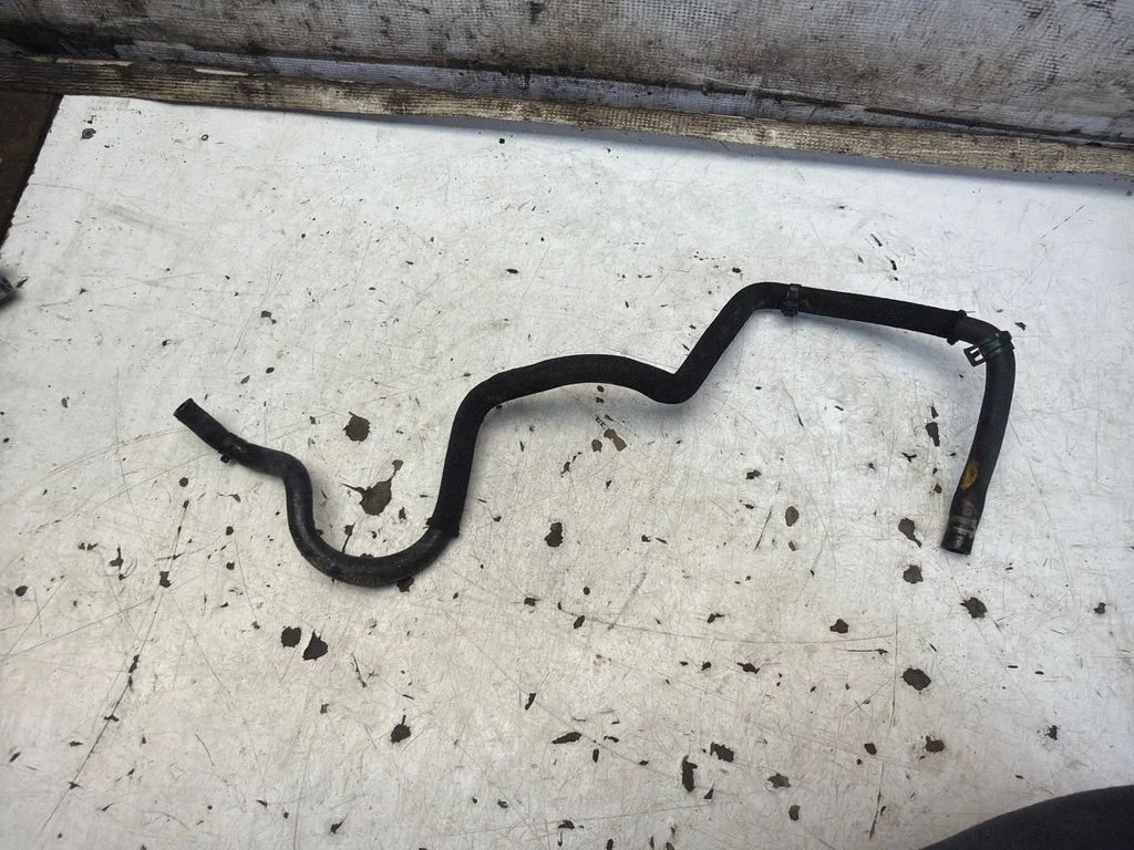 Engine coolant pipe/hose 059121107