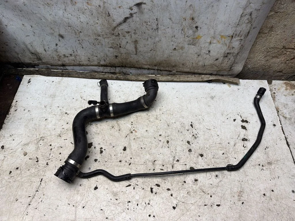 Engine coolant pipe/hose 2249848