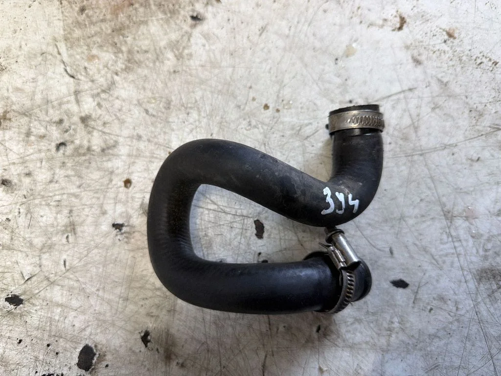 Engine coolant pipe/hose 6905942