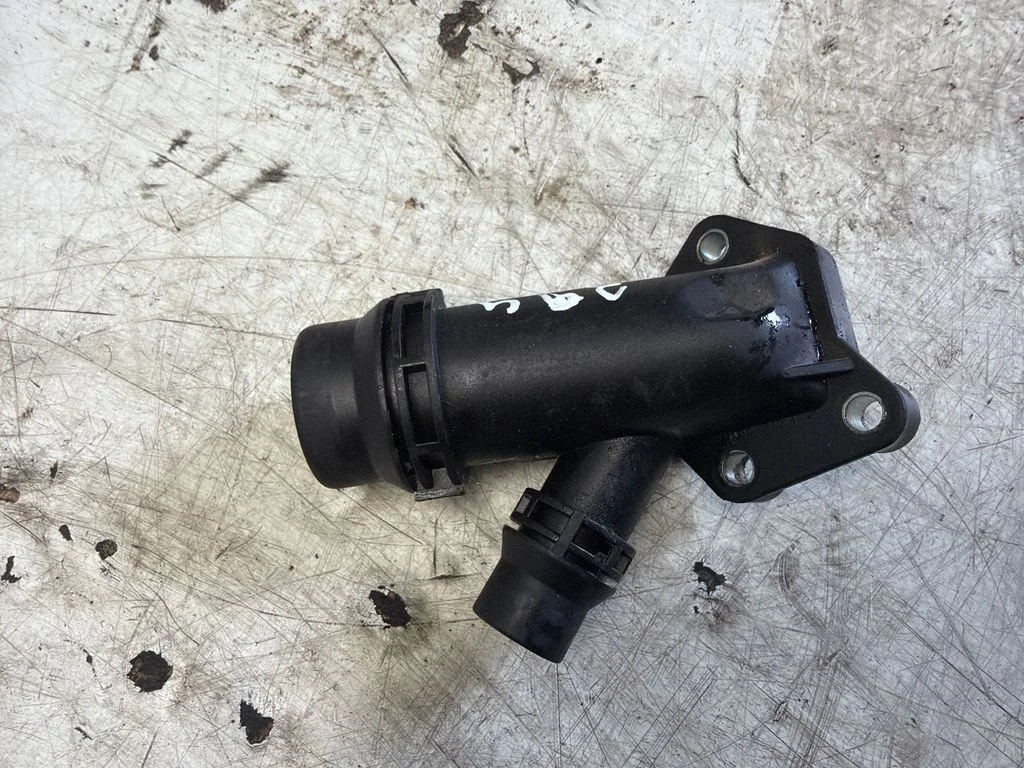Engine coolant pipe/hose PA66GF30
