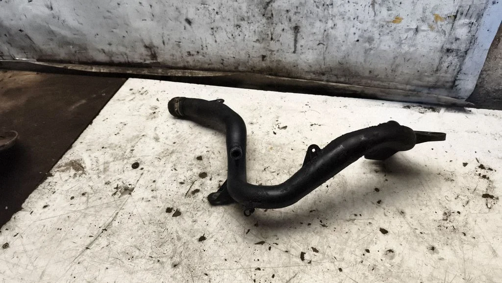 Engine coolant pipe/hose PA66GF30