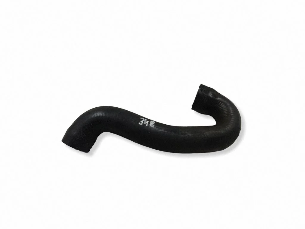 Engine coolant pipe/hose