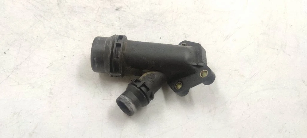 Engine coolant pipe/hose 2247744