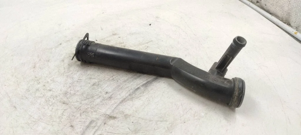 Engine coolant pipe/hose 03d121026f