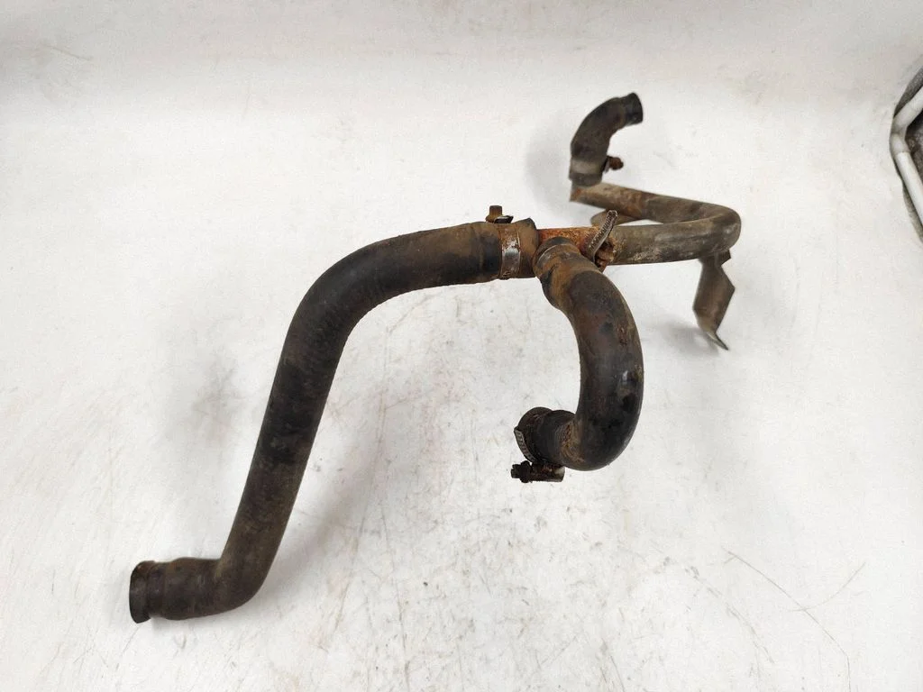 Engine coolant pipe/hose 068121055