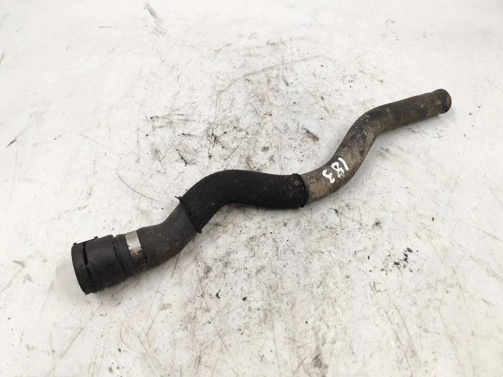Engine coolant pipe/hose