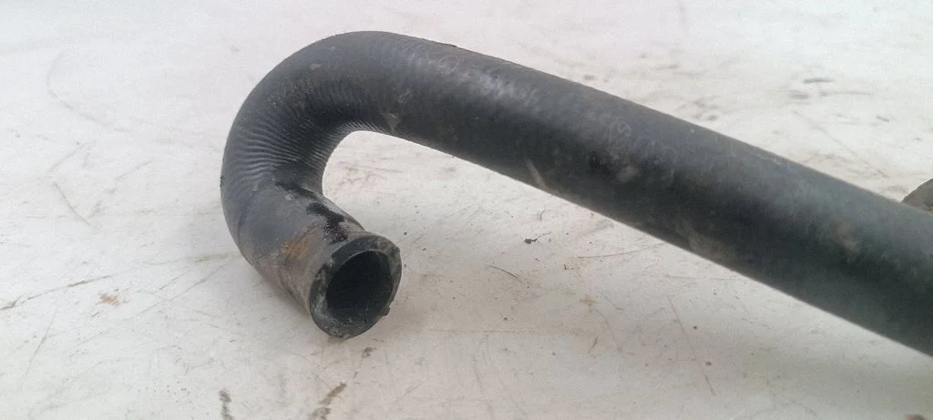 Engine coolant pipe/hose 058121058a