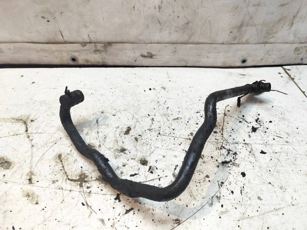 Engine coolant pipe/hose 059121075BC