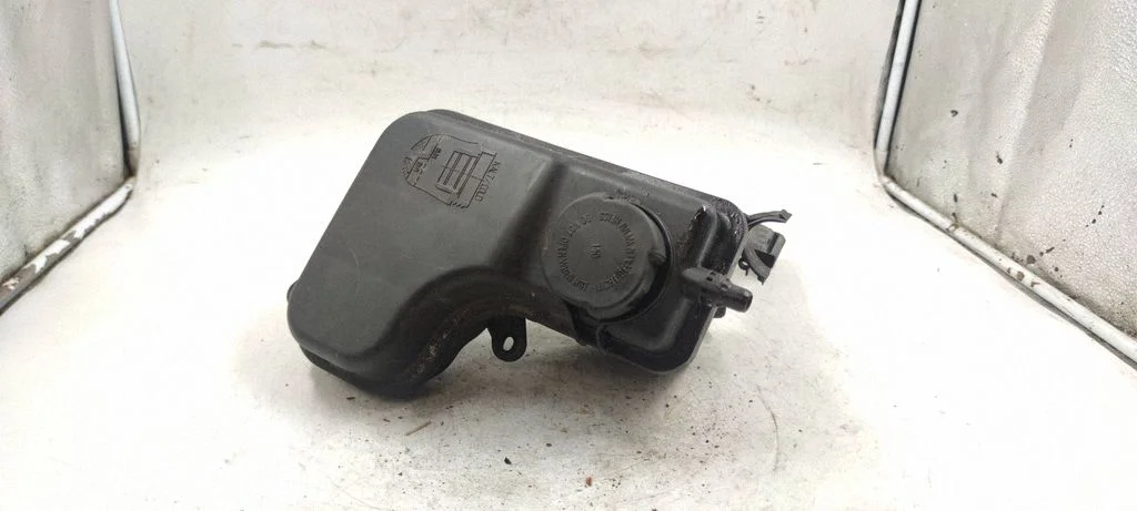 Coolant expansion tank/reservoir – BMW 5 Series E60 E61 (2004-2010)