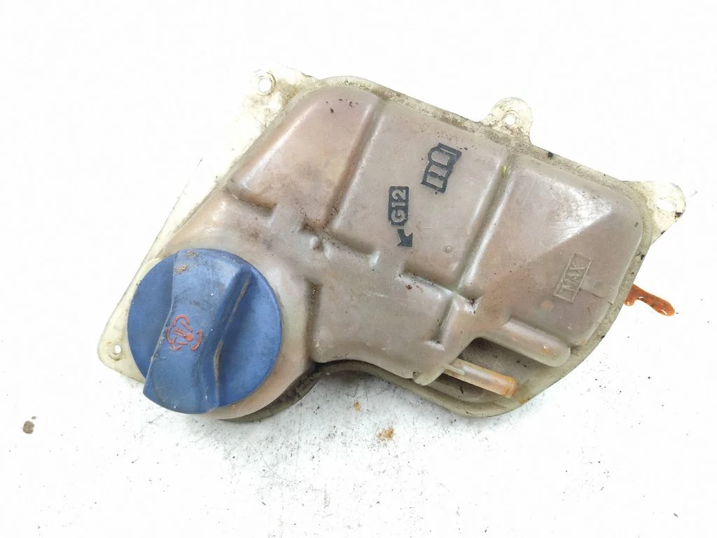 Coolant expansion tank/reservoir – Volkswagen Passat B5 (1997-2000)
