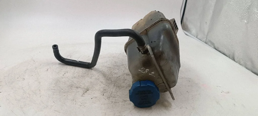 Coolant expansion tank/reservoir A31102100E