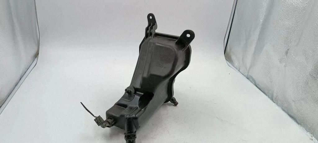 Coolant expansion tank/reservoir 7543026