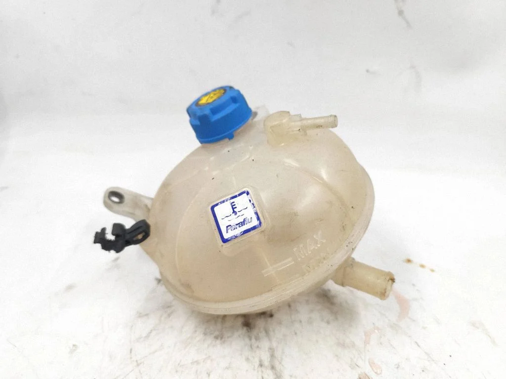 Coolant expansion tank/reservoir