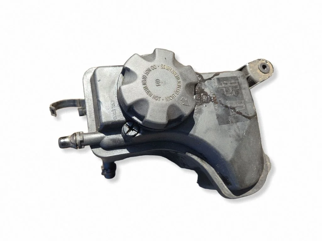 Coolant expansion tank/reservoir 108086