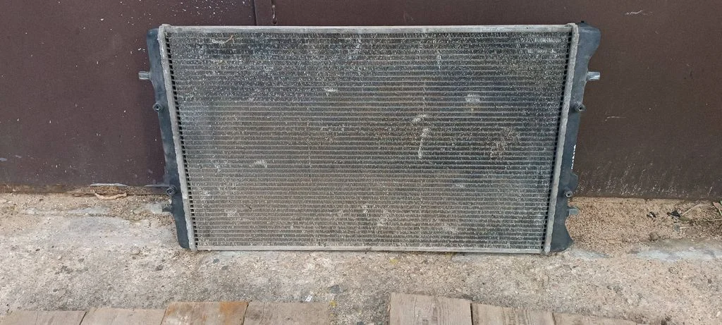 Aušinimo skysčio radiatorius